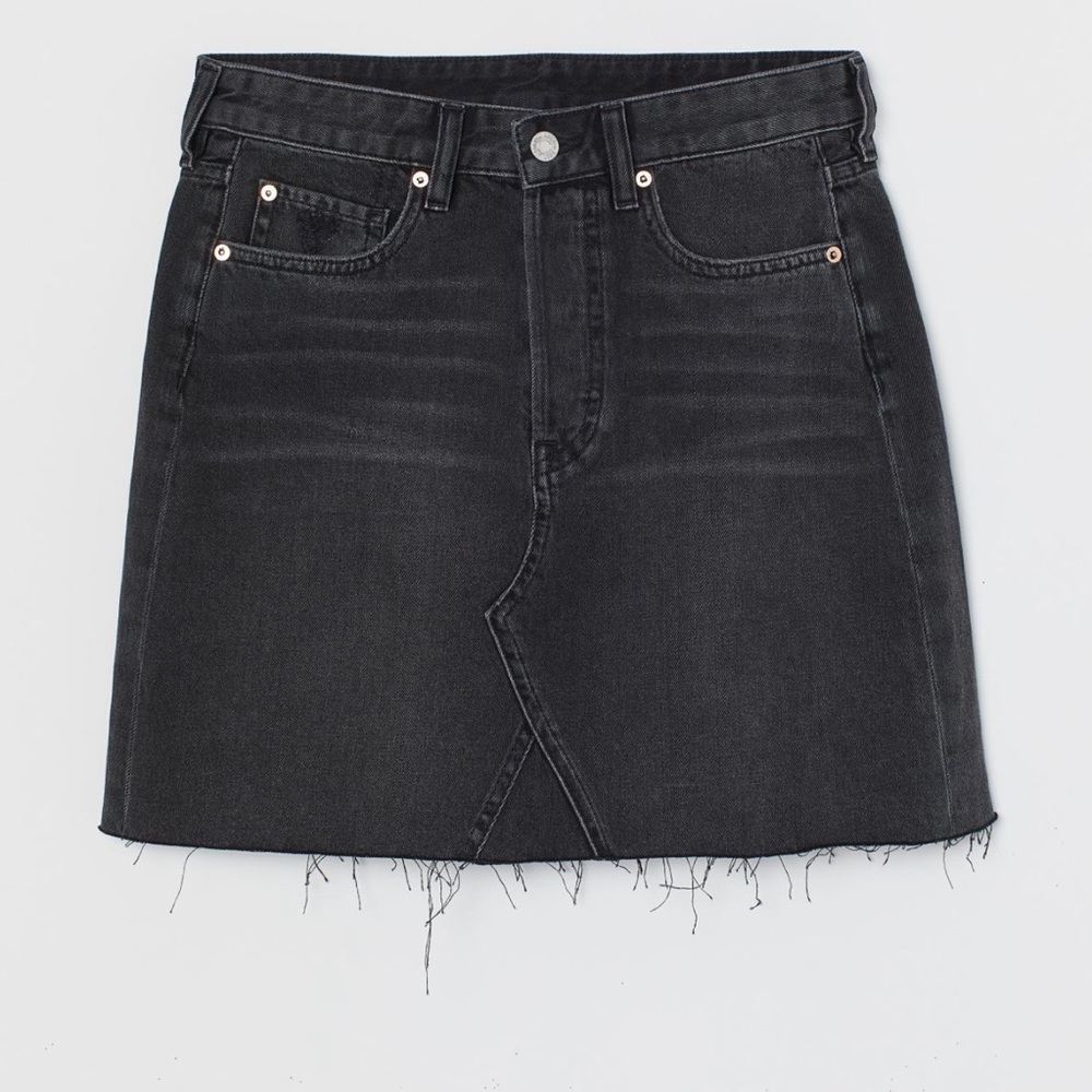 H&M black denim skirt size 12